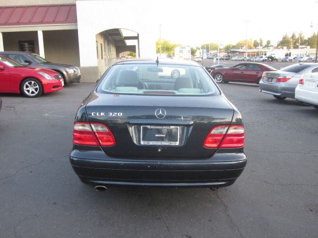 2002 Mercedes-Benz CLK-Class LT 1500 DVD W/monitorflex Fuel 4X4