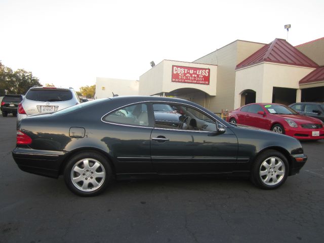 2002 Mercedes-Benz CLK-Class LT 1500 DVD W/monitorflex Fuel 4X4