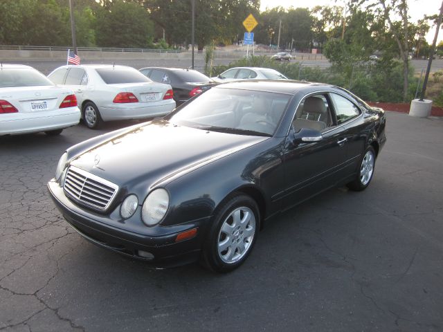 2002 Mercedes-Benz CLK-Class LT 1500 DVD W/monitorflex Fuel 4X4