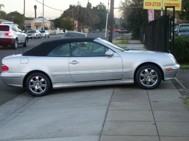 2002 Mercedes-Benz CLK-Class 7-passenger