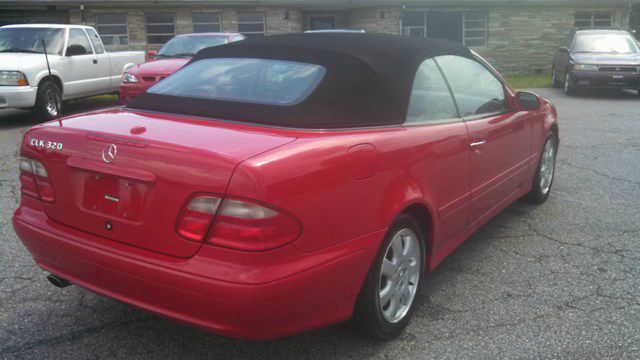 2002 Mercedes-Benz CLK-Class 7-passenger