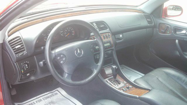 2002 Mercedes-Benz CLK-Class 7-passenger