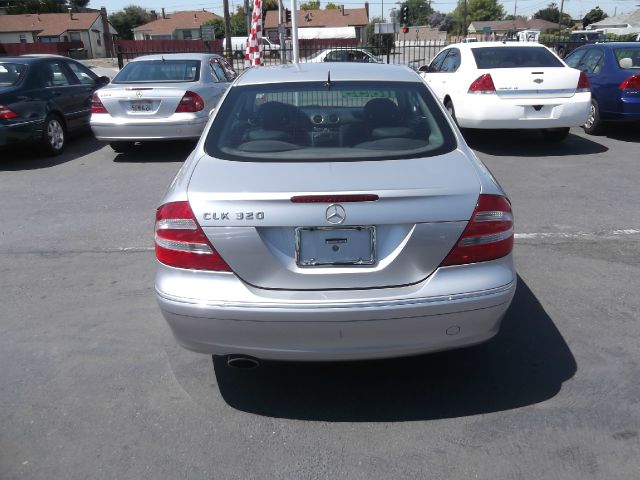 2003 Mercedes-Benz CLK-Class LT 1500 DVD W/monitorflex Fuel 4X4