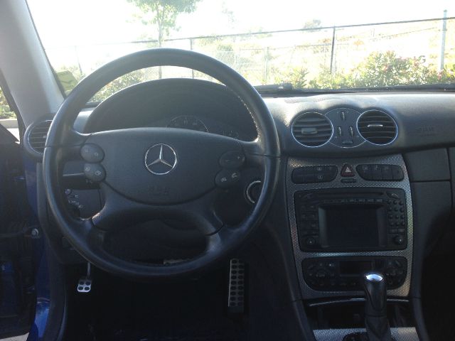 2003 Mercedes-Benz CLK-Class LT 1500 DVD W/monitorflex Fuel 4X4