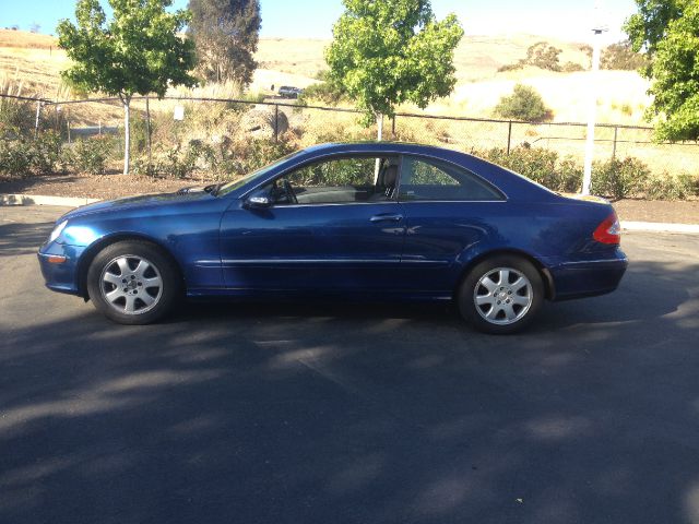 2003 Mercedes-Benz CLK-Class LT 1500 DVD W/monitorflex Fuel 4X4