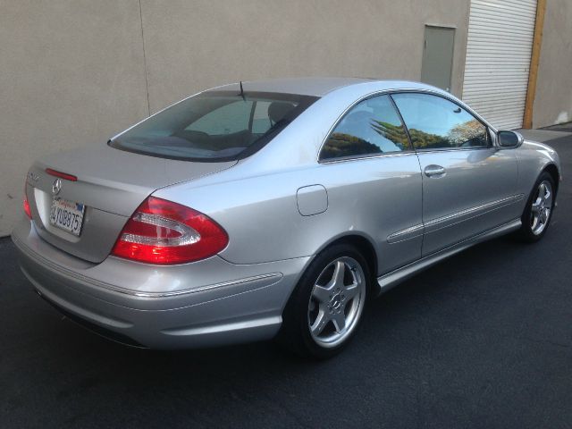 2003 Mercedes-Benz CLK-Class LTD Wagon AWD