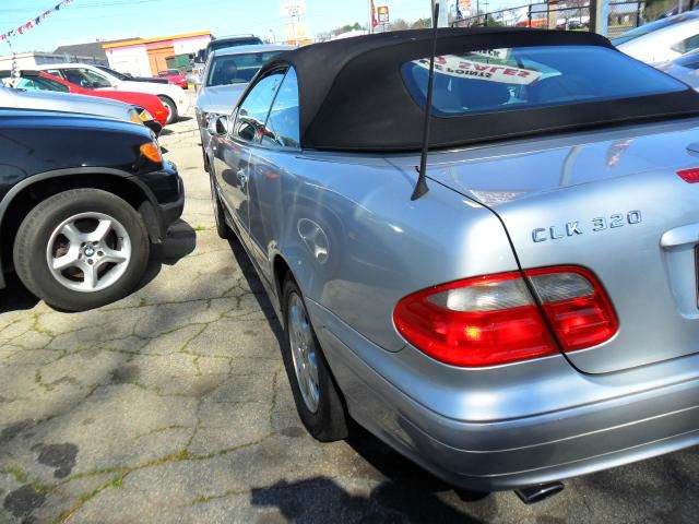 2003 Mercedes-Benz CLK-Class 7-passenger