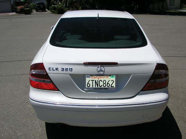 2003 Mercedes-Benz CLK-Class LT 1500 DVD W/monitorflex Fuel 4X4