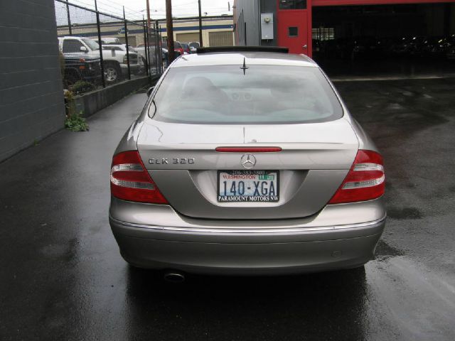 2004 Mercedes-Benz CLK-Class LT 1500 DVD W/monitorflex Fuel 4X4