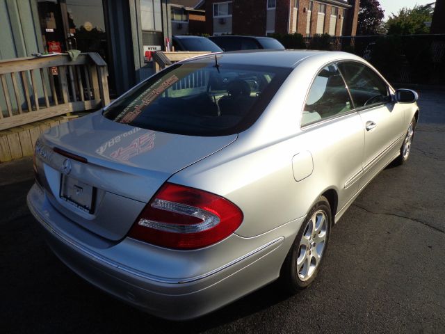 2004 Mercedes-Benz CLK-Class LT 1500 DVD W/monitorflex Fuel 4X4