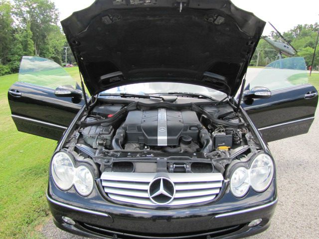 2004 Mercedes-Benz CLK-Class LT 1500 DVD W/monitorflex Fuel 4X4