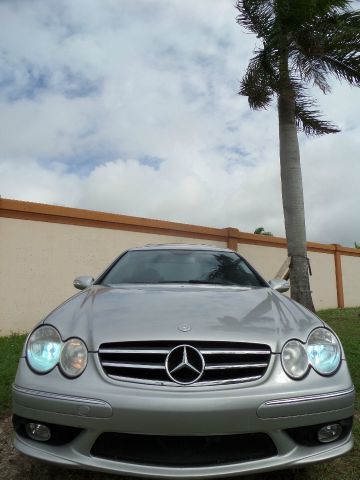 2004 Mercedes-Benz CLK-Class Supercab 145 STX 4WD