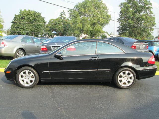 2004 Mercedes-Benz CLK-Class LT 1500 DVD W/monitorflex Fuel 4X4