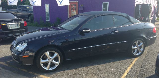 2004 Mercedes-Benz CLK-Class 7-passenger