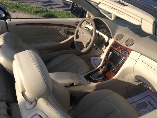 2004 Mercedes-Benz CLK-Class 7-passenger