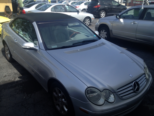 2004 Mercedes-Benz CLK-Class 7-passenger