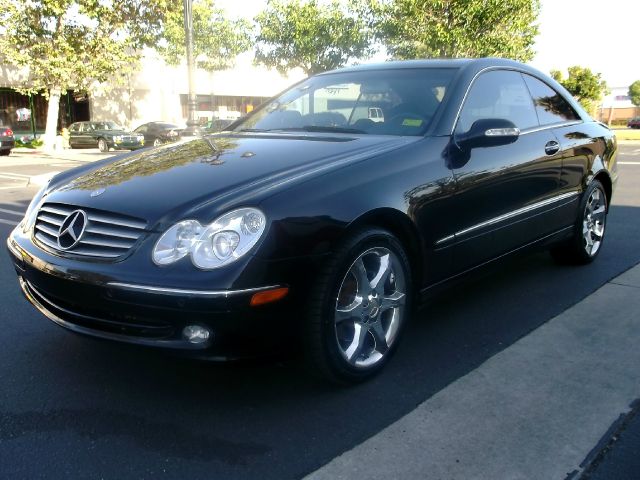 2004 Mercedes-Benz CLK-Class LT 1500 DVD W/monitorflex Fuel 4X4