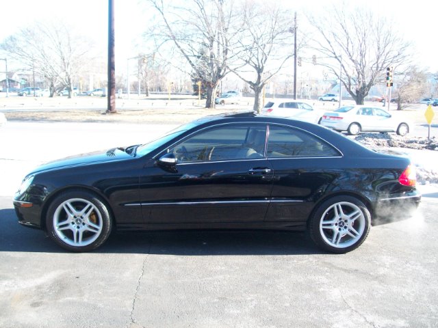 2005 Mercedes-Benz CLK-Class LT 1500 DVD W/monitorflex Fuel 4X4