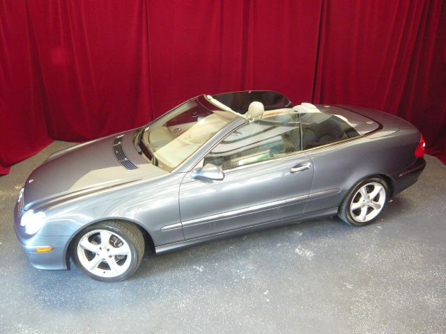 2005 Mercedes-Benz CLK-Class 7-passenger