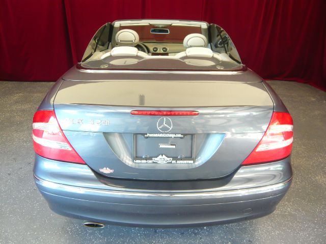 2005 Mercedes-Benz CLK-Class 7-passenger