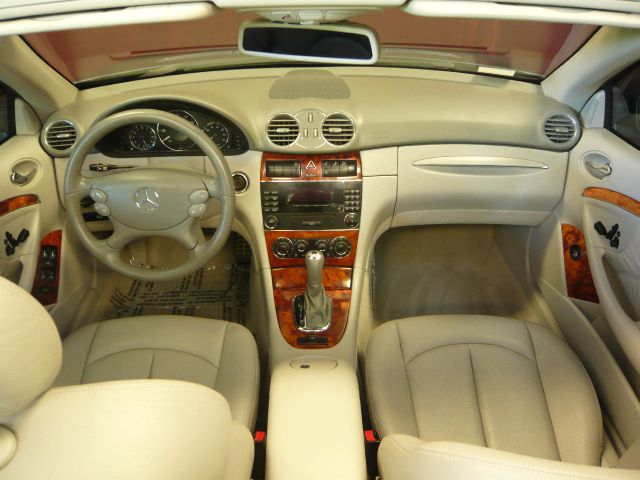 2005 Mercedes-Benz CLK-Class 7-passenger