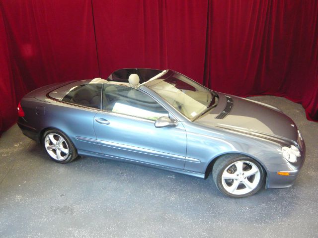 2005 Mercedes-Benz CLK-Class 7-passenger