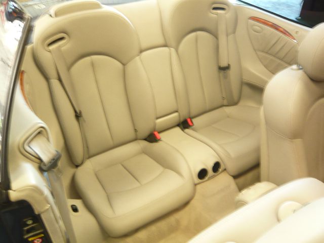 2005 Mercedes-Benz CLK-Class 7-passenger