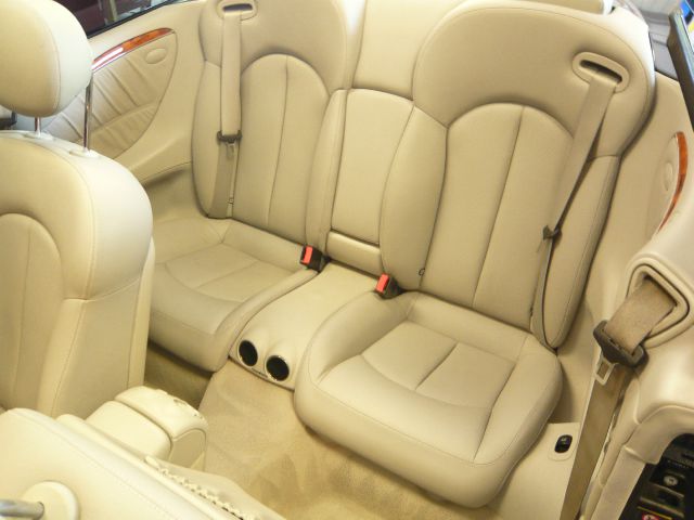 2005 Mercedes-Benz CLK-Class 7-passenger