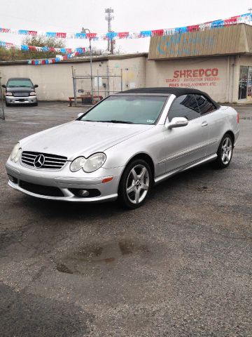 2005 Mercedes-Benz CLK-Class Clean Carfax ONE Owner