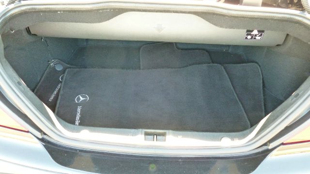 2006 Mercedes-Benz CLK-Class 3.0L Luxury W/moonroofleather