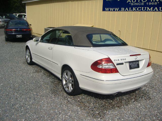 2006 Mercedes-Benz CLK-Class 3906