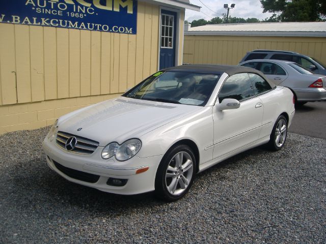 2006 Mercedes-Benz CLK-Class 3906