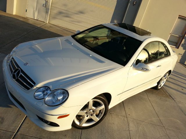 2007 Mercedes-Benz CLK-Class 3906