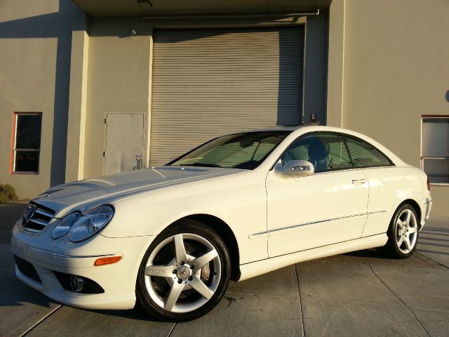 2007 Mercedes-Benz CLK-Class 3906