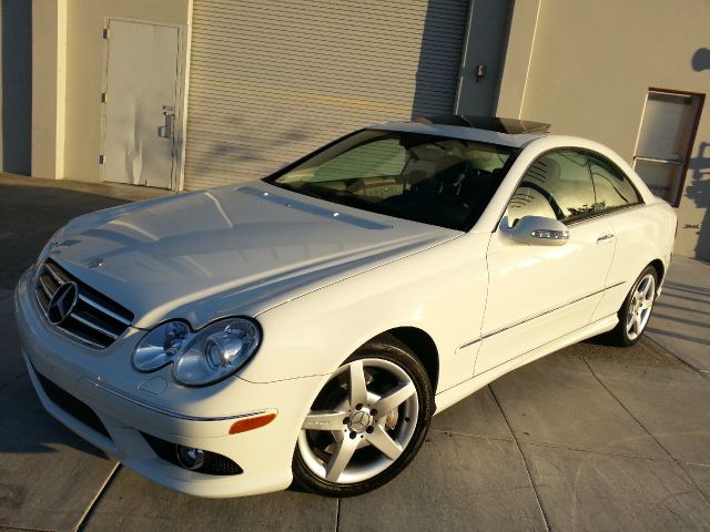 2007 Mercedes-Benz CLK-Class 3906