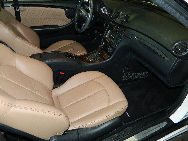 2007 Mercedes-Benz CLK-Class 3906