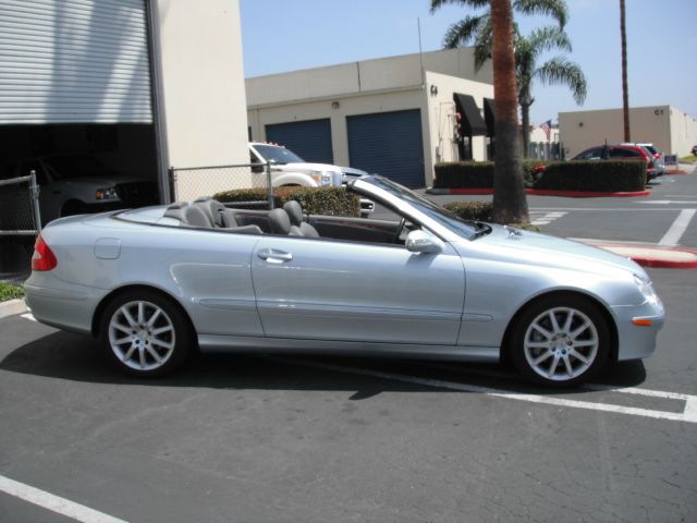 2007 Mercedes-Benz CLK-Class 3906