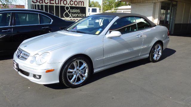 2007 Mercedes-Benz CLK-Class 3906