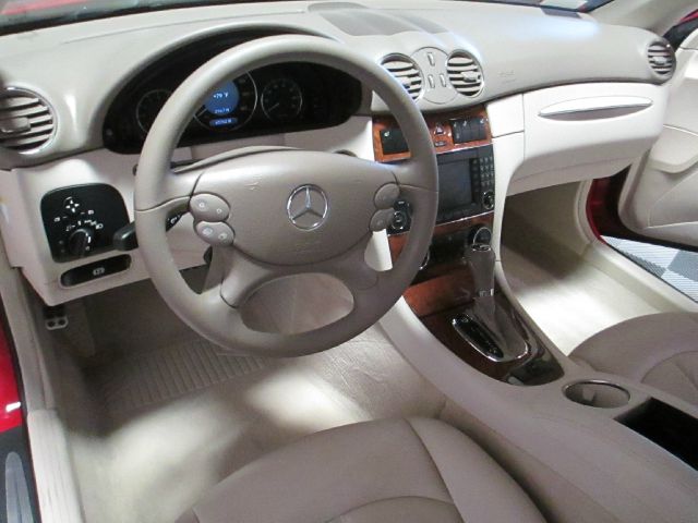 2009 Mercedes-Benz CLK-Class 3906