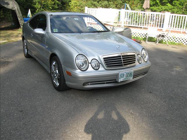 1999 Mercedes-Benz CLK Class XLE V6