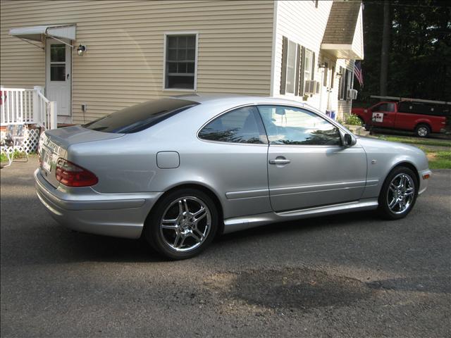 1999 Mercedes-Benz CLK Class XLE V6