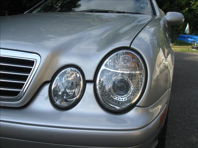 1999 Mercedes-Benz CLK Class XLE V6