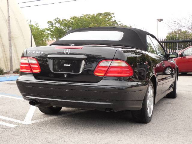 2000 Mercedes-Benz CLK Class C230 1.8K