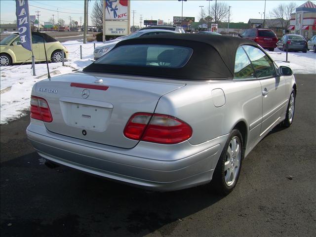 2000 Mercedes-Benz CLK Class C230 1.8K