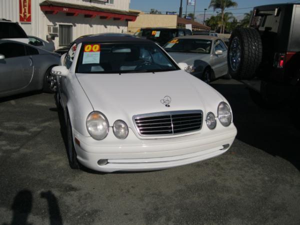 2000 Mercedes-Benz CLK Class XLE V6