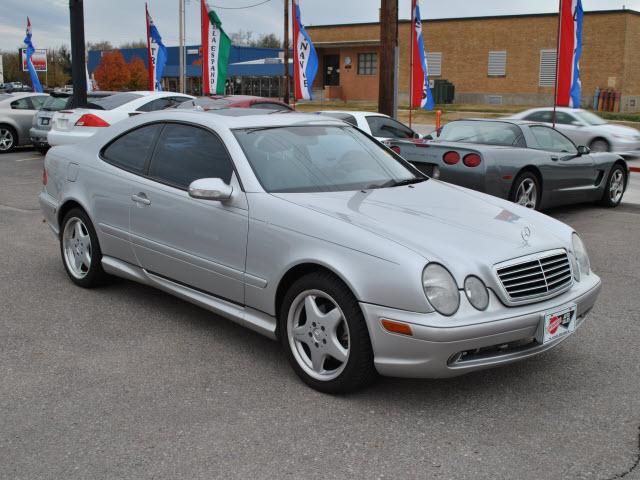 2001 Mercedes-Benz CLK Class XLE V6