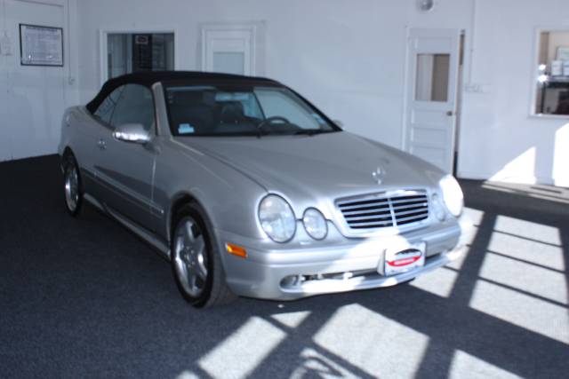 2001 Mercedes-Benz CLK Class XLE V6