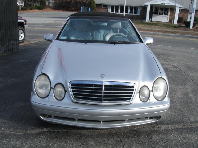 2001 Mercedes-Benz CLK Class XLE V6