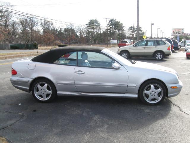 2001 Mercedes-Benz CLK Class XLE V6