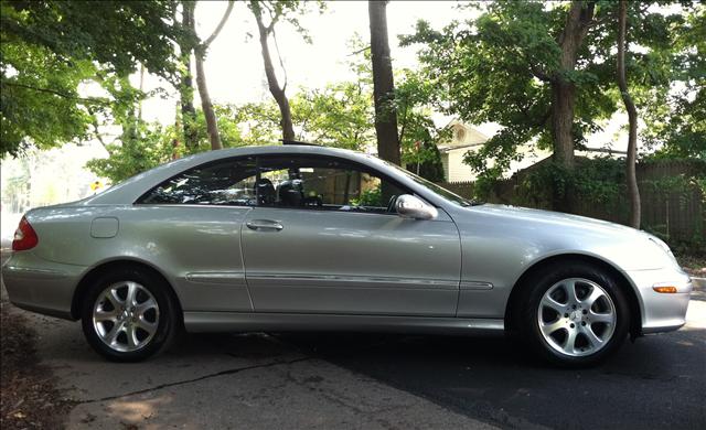 2004 Mercedes-Benz CLK Class LT 1500 DVD W/monitorflex Fuel 4X4